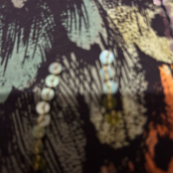 Women top - Picture 3 of 5